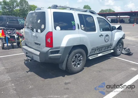2015 Nissan Xterra Pro-4X z USA, uszkodzony, nr VIN 5N1AN0NW8FN658403